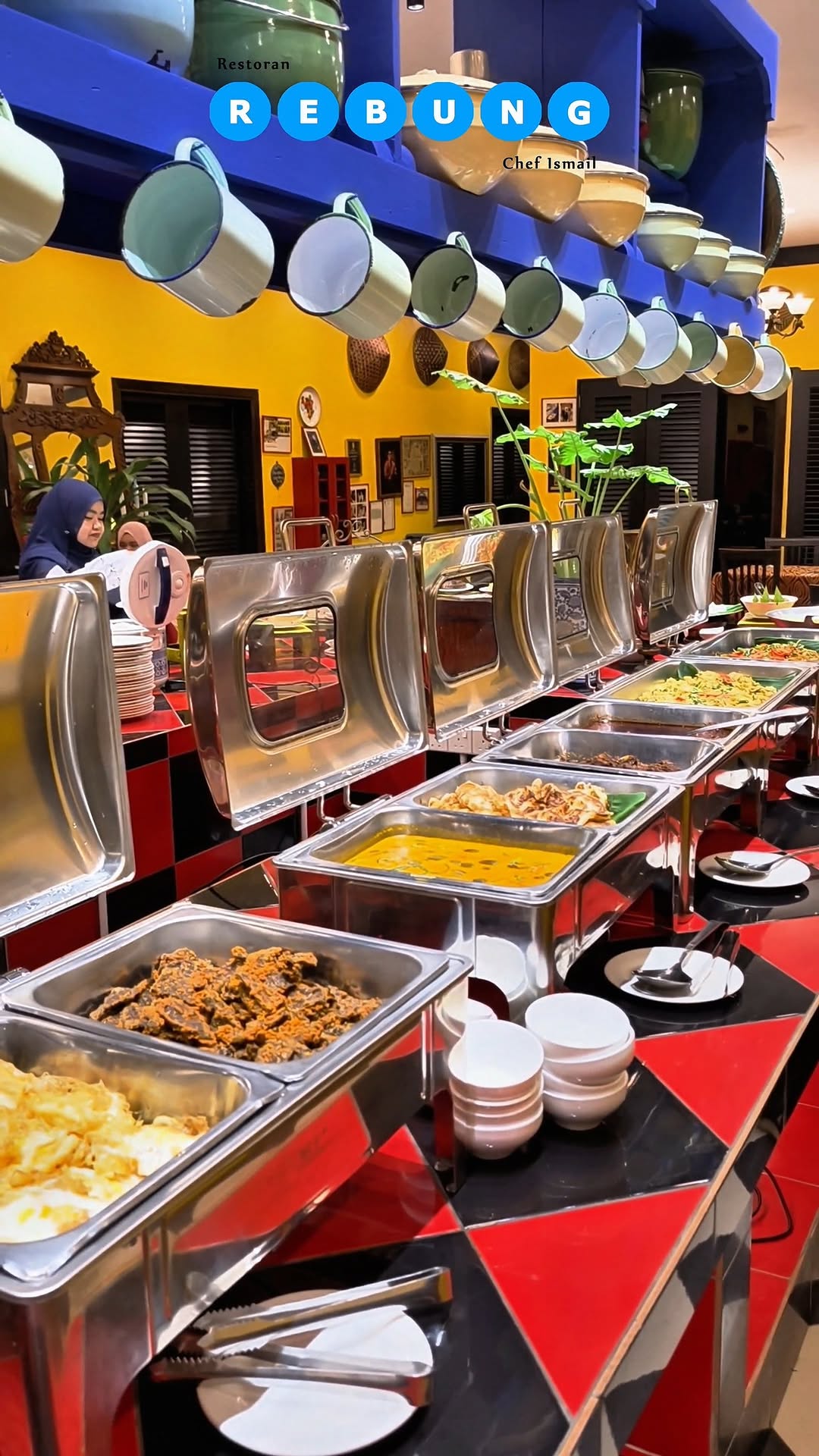 Suasana Restoran Rebung